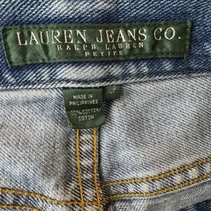 Lauren Jean Co Petite Straight Leg Blue Jeans Size 10P Womens 100 % cotton thumbnail 4
