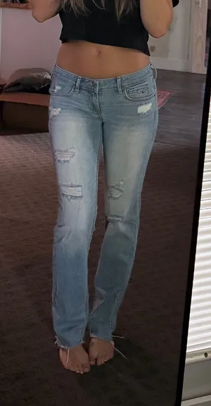 Hollister Light Blue Distressed Low-Rise Straight Jeans thumbnail 1