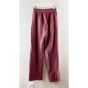 Alo Accolade Straight Leg Sweatpants Burgundy Truffle XXS thumbnail 4