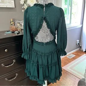 Selfie Leslie Emerald Green Ruffle Tiered Mini Dress Long Sleeve Cutout Size M thumbnail 3