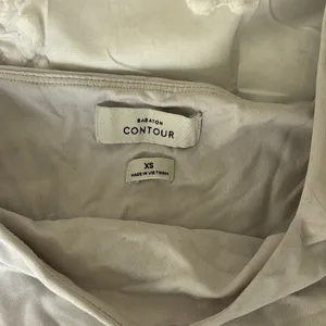 Aritzia Babaton long sleeve body suit!/ white thumbnail 2