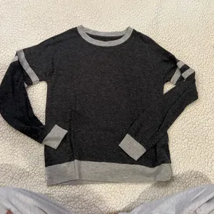 Aeropostale Sweater thumbnail 2