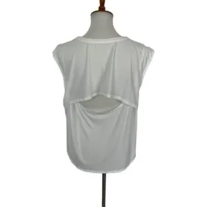 Under Armour Tank Top Medium White Activewear Gym Running Athleisure thumbnail 4