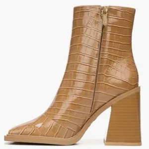 Circus by Sam Edelman Layla Bootie in Caramel Alligator Patent Leather Size 8.5 thumbnail 2