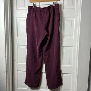 Lululemon On the Right Track Relaxed fit Pant Burgandy/ Wine size 10. thumbnail 9