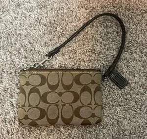 Coach wristlet logo print brown thumbnail 7