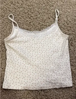 Brandy Melville Crop Top thumbnail 1