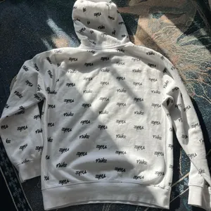 Nike Allover Logo Pullover Hoodie Women’s XS White Black Print Fleece Sweatshirt thumbnail 10