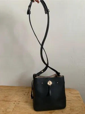 Kate Spade New York Marti Small Leather Bucket Bag Shoulder Bag in Black thumbnail 14