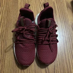 Puma NRGY Neko VT Sneaker Training Shoes Pomegranate Women’s Size 6.5 thumbnail 2