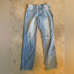Wrangler x Urban Outfitters Drew high waist straight leg jeans thumbnail 2