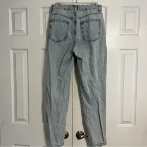 BDG Urban Outfitters Mom High Rise Light Wash Jeans thumbnail 2