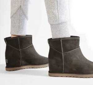 Ugg Classic Femme Mini Slate Wedge Ankle Boots Us 12 / Eu 43 / Uk 10 thumbnail 1