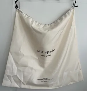 Kate Spade 18x18" Dust Dag NEW thumbnail 1