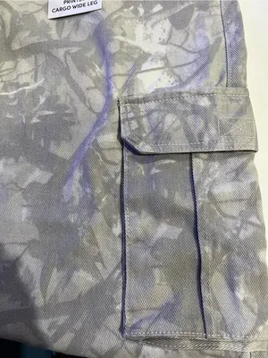 Refrain los Angeles camo printed cargo white leg pants size 9 thumbnail 5