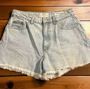 Cotton:On High Rise Mom Denim Shorts Raw Hem Bootie Cutoff Size 8 thumbnail 1