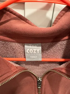Aritzia Tna Cropped Hoodie thumbnail 2