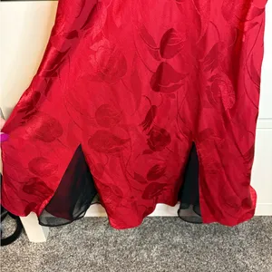 Vintage gold label Victoria’s Secret lingerie red slip dress Size Small thumbnail 5