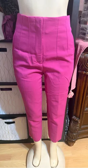 ZARA Women's High-Waist Cropped Slim Pants in Fuchsia thumbnail 1