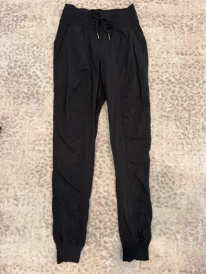 Lululemon Joggers Dance Studio Mid-Rise thumbnail 3