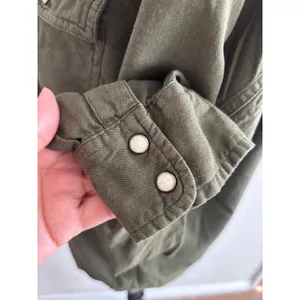 Lucky Brand Utility Shirt Size Medium Olive Green Snap Front Cotton Twill Top thumbnail 4