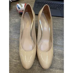 Stuart Weitzman Women's Nude Patent Leather Pumps Heels Size 7.5 N thumbnail 2