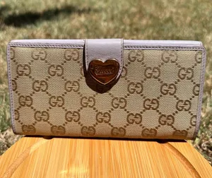 GUCCI GG Canvas Heart Continental Wallet thumbnail 1