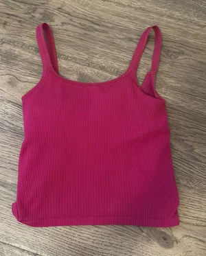 Lululemon Tank 4 thumbnail 1