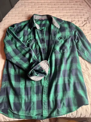 Flannel Button Up Green Size L thumbnail 2