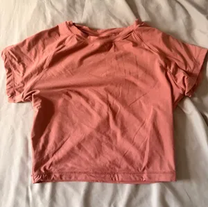 Amazon Workout Top Cropped thumbnail 1