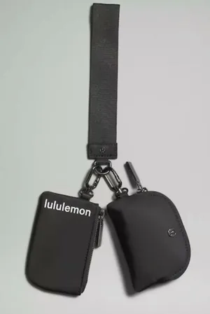 Lululemon Keychain thumbnail 1