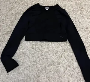 Evoknit Seamless Long Sleeve Crop Top Size Small thumbnail 1