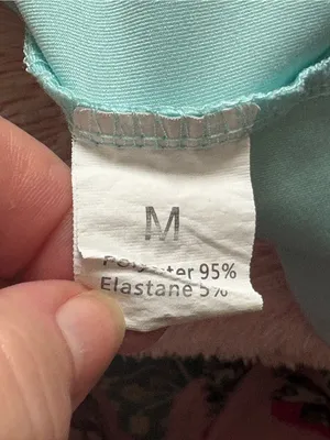Light Blue Long Sleeve Athetic Crop Top Size M thumbnail 3