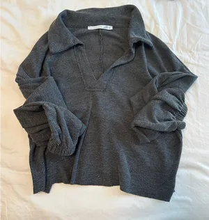 Altar'd State Grey V-neck Long Sleeve thumbnail 1
