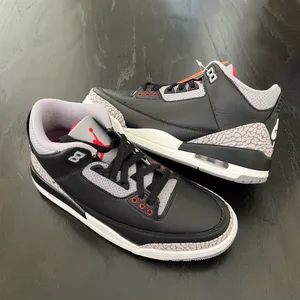New NIKE Air Jordan 3 Retro OG 'Black Cement' 2024 thumbnail 4