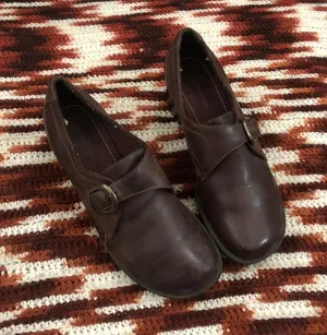 Vintage 90s Y2K Brown Genuine Leather Mary Jane shoes Chunky Loafers Bratz Preppy Lolita Dark Academia Buckles #gothic #grunge #whimsygoth #schoolgirl #cottagecore Size 8M thumbnail 1