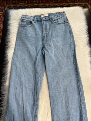 Abercrombie The 90’s Relaxed High Rise Cuffed Jeans thumbnail 3