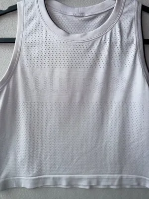 Lululemon Breeze By Muscle Crop Tank‎ Grey Mesh Breathable Workout Top Size 4 thumbnail 3