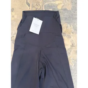 Seraphine Active Maternity Flare Leggings Over The Belly Buttery Soft XS Black thumbnail 2