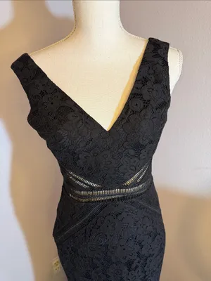 Lulu's Black Lace V-Neck Maxi Dress thumbnail 3