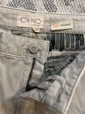 ANTHROPOLOGIE // CHINO Khaki Relaxed Floral Patched Distressed Chino Pants 28 thumbnail 7