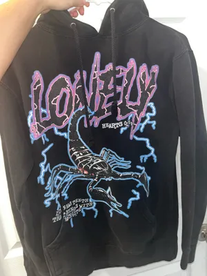 Lonely hearts club graphic hoodie thumbnail 1