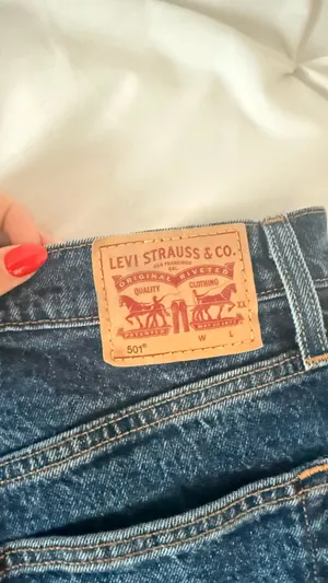 Levi’s 501 Shorts thumbnail 3