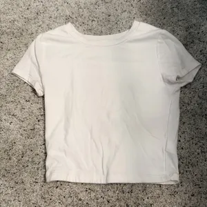Aeropostale Baby Tee thumbnail 1