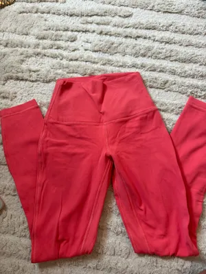 Raspberry Lululemon align 25” leggings  thumbnail 2