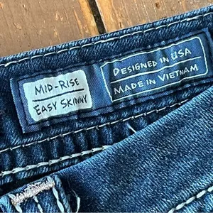 Miss Me Women’s Mid Rise Easy Skinny Embellished Pockets Y2K Jeans thumbnail 4