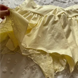 NEVER WORN M IVORY LACY SKIRT White Size M thumbnail 2