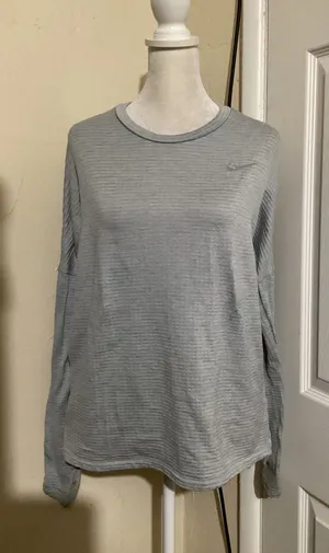 Nike Running Dri-FIT Long Sleeve Shirt Gray Thumbhole Performance Top Womens M thumbnail 1