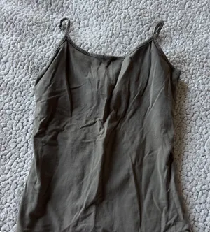 Gap Women's Olive Green Spaghetti Strap Top thumbnail 1
