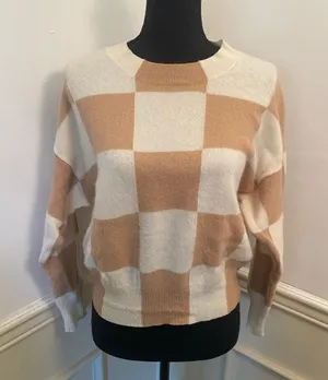 AQUA Cashmere Brushed Cropped Check Sweater Tan Cream Neutral Pullover Crewneck thumbnail 1